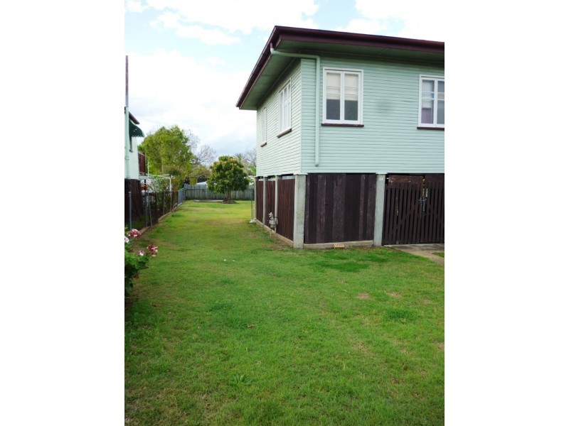 54 lowry Street, North Ipswich QLD 4305
