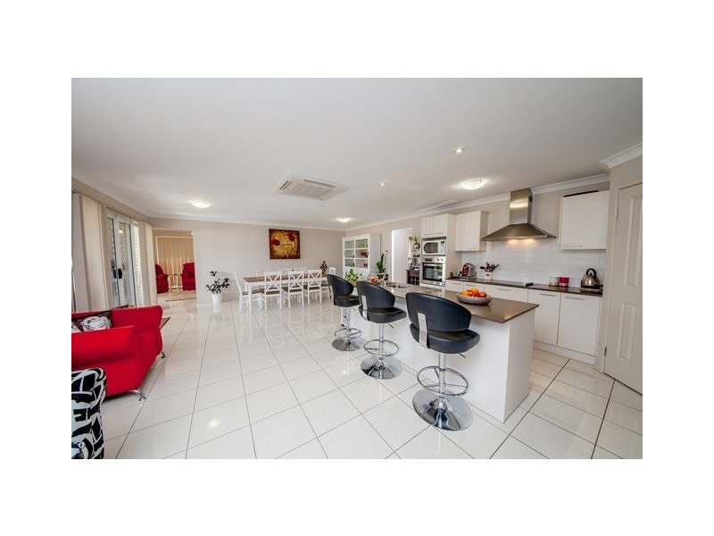 6 Imperial Court, Brassall QLD 4305