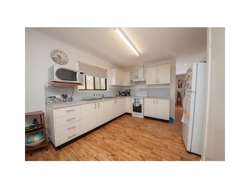 96 Barclay Street, Bundamba QLD 4304