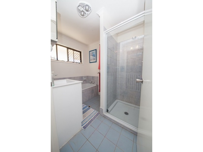 96 Barclay Street, Bundamba QLD 4304