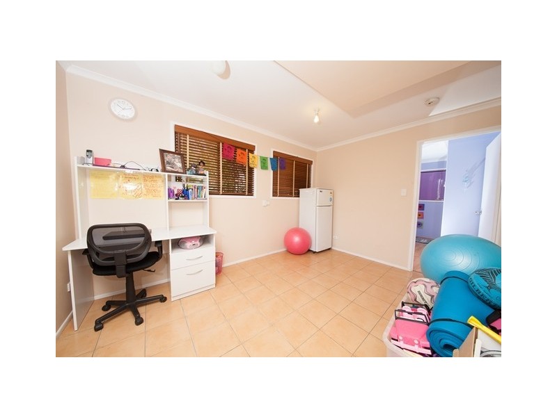 96 Barclay Street, Bundamba QLD 4304