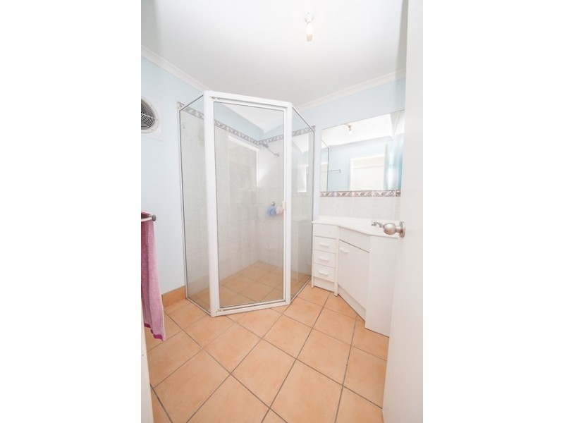 96 Barclay Street, Bundamba QLD 4304