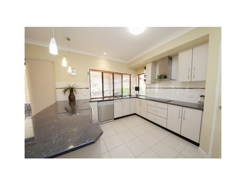 1 Pinto Place, Pine Mountain QLD 4306