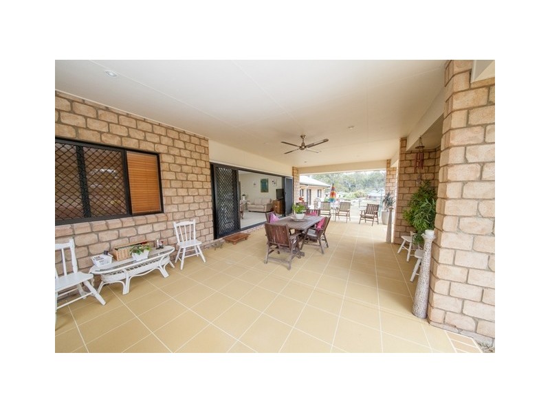 1 Pinto Place, Pine Mountain QLD 4306