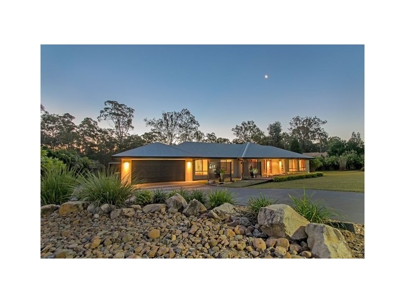 68 Cabernet Crescent, Pine Mountain QLD 4306