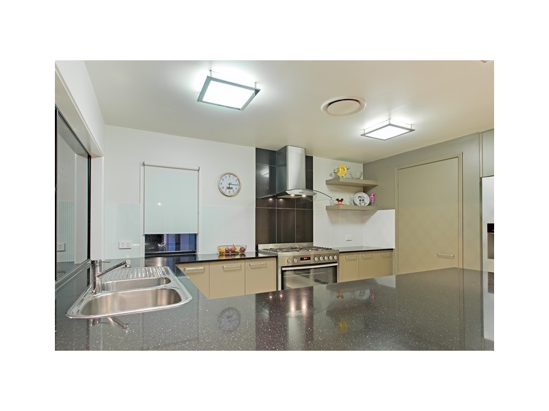 68 Cabernet Crescent, Pine Mountain QLD 4306