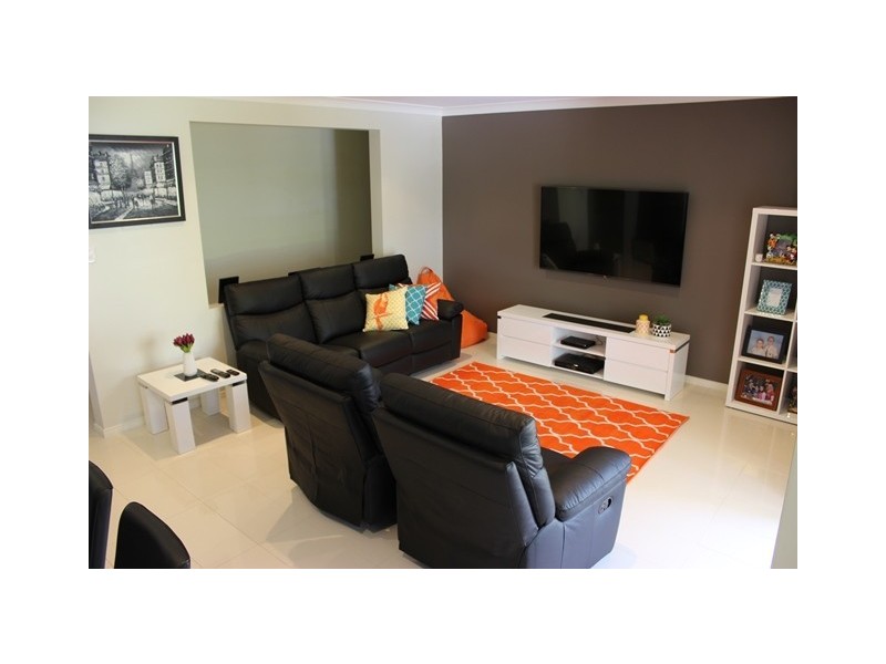 68 Cabernet Crescent, Pine Mountain QLD 4306