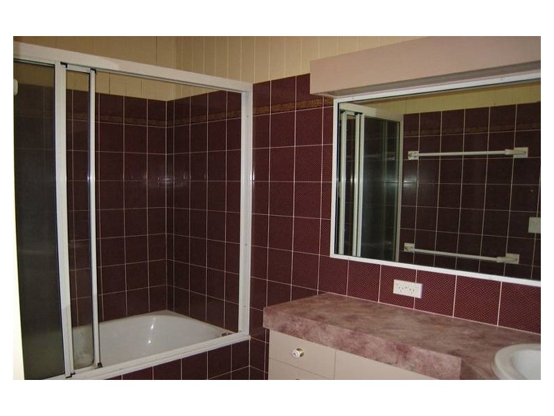 75 Warwick Road, Ipswich QLD 4305
