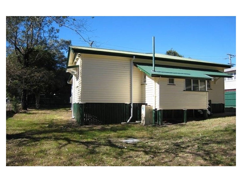 75 Warwick Road, Ipswich QLD 4305
