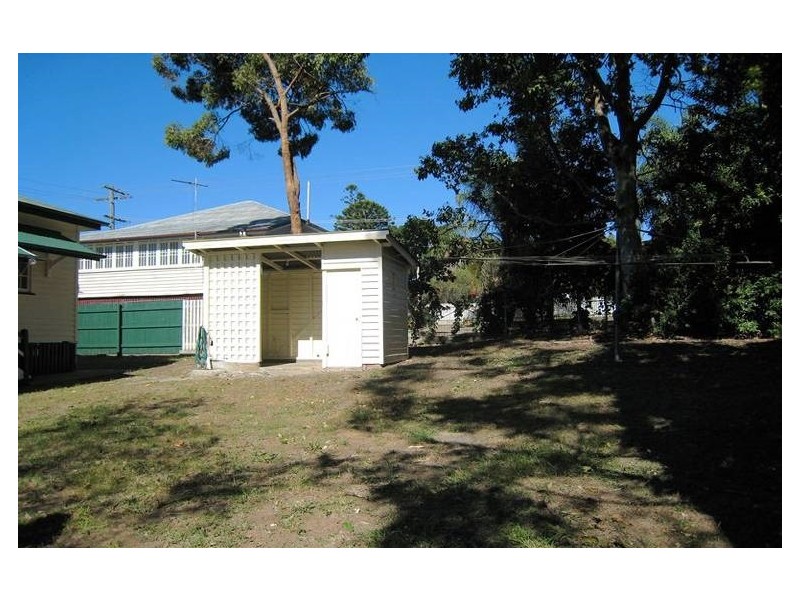75 Warwick Road, Ipswich QLD 4305