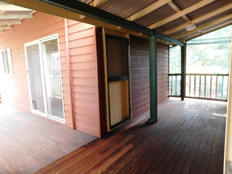109 Lockyer View Road, Wivenhoe Pocket QLD 4306