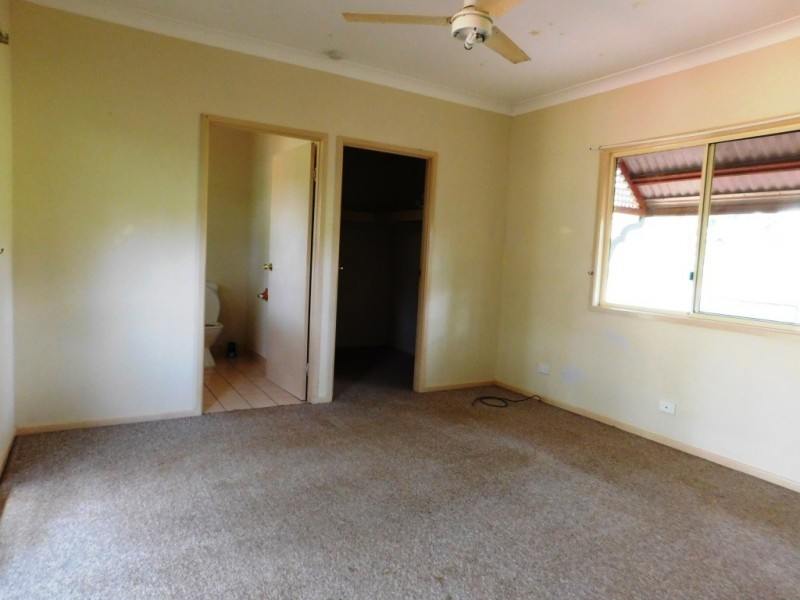109 Lockyer View Road, Wivenhoe Pocket QLD 4306