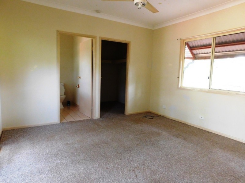109 Lockyer View Road, Wivenhoe Pocket QLD 4306