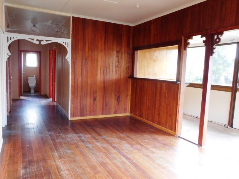 18 Hooper Street, West Ipswich QLD 4305