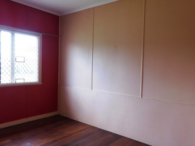 18 Hooper Street, West Ipswich QLD 4305