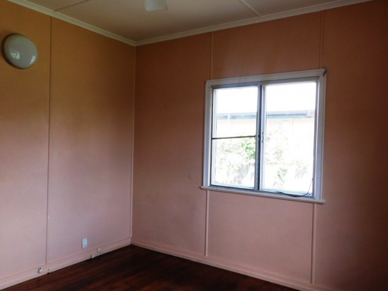 18 Hooper Street, West Ipswich QLD 4305
