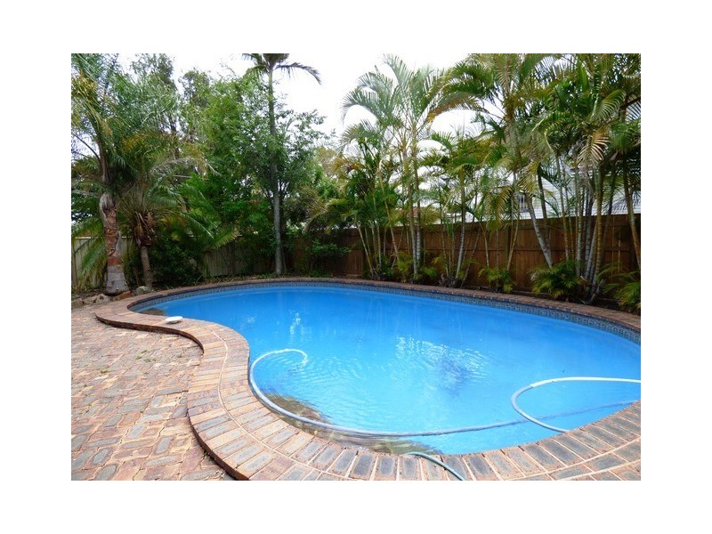95 North Station Road, North Booval QLD 4304