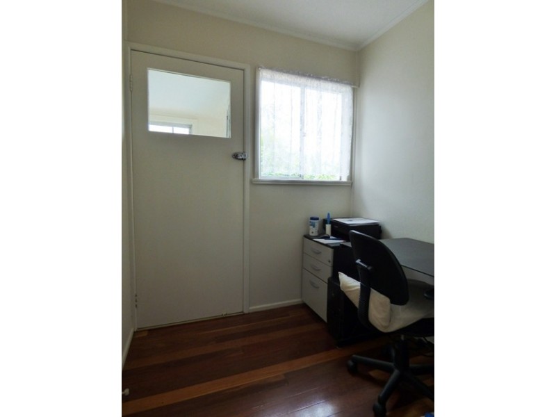 95 North Station Road, North Booval QLD 4304