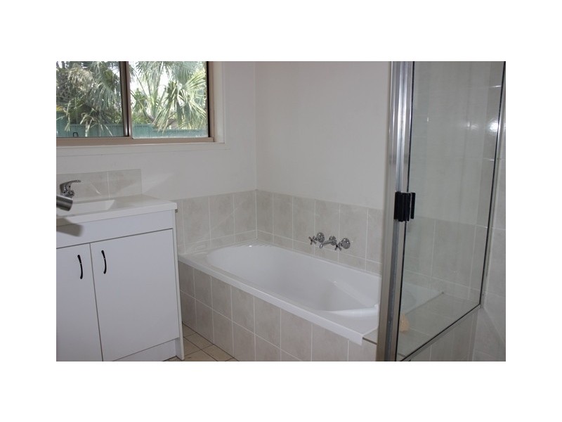 10 Albatross Avenue, Karalee QLD 4306