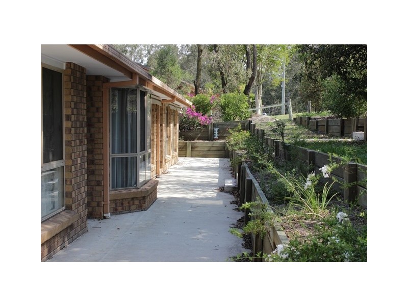 10 Albatross Avenue, Karalee QLD 4306