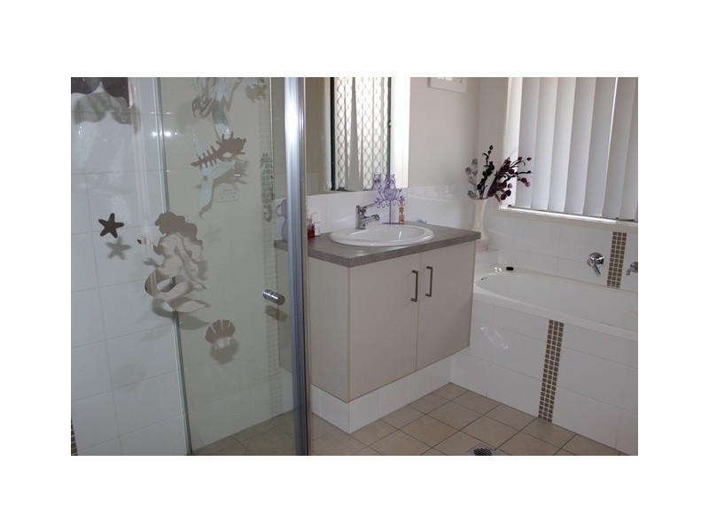 12 Sandpiper Circuit, Leichhardt QLD 4305