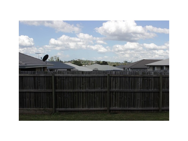 12 Sandpiper Circuit, Leichhardt QLD 4305