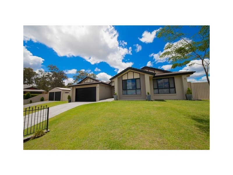 1 Yellowstone Court, Flinders View QLD 4305