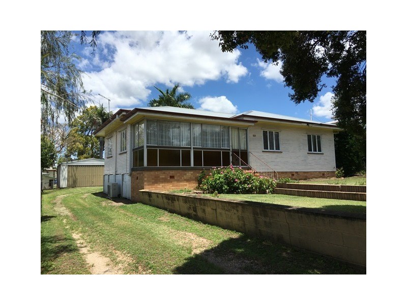 195 Blackstone Road, Silkstone QLD 4304