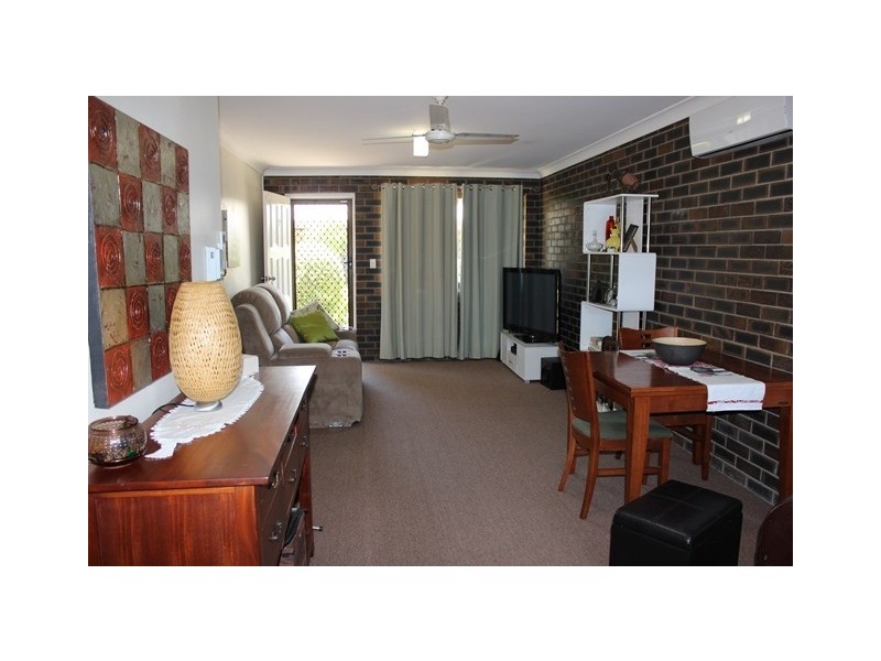 2/160 Glebe Road, Booval QLD 4304