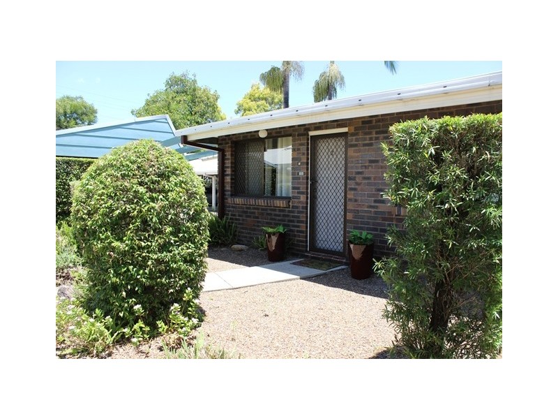 2/160 Glebe Road, Booval QLD 4304