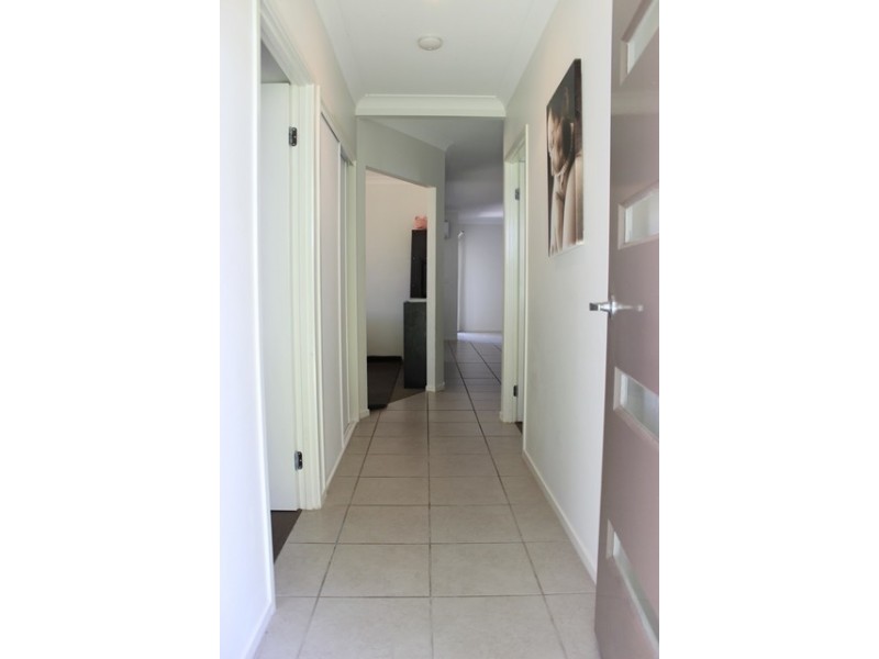 15A Eileen Street, Booval QLD 4304