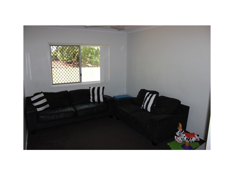 15A Eileen Street, Booval QLD 4304