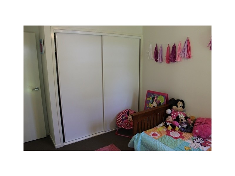 15A Eileen Street, Booval QLD 4304