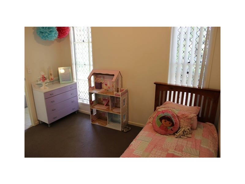 15A Eileen Street, Booval QLD 4304