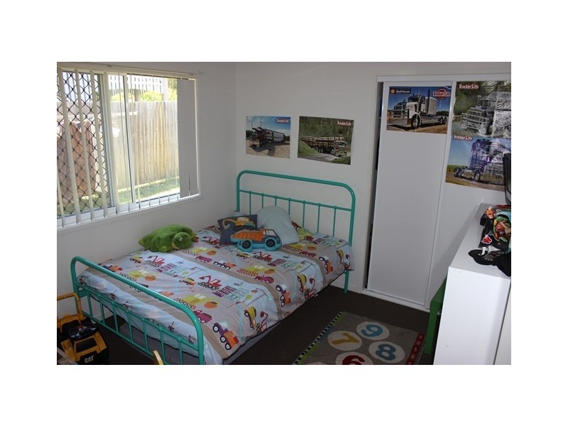 15A Eileen Street, Booval QLD 4304