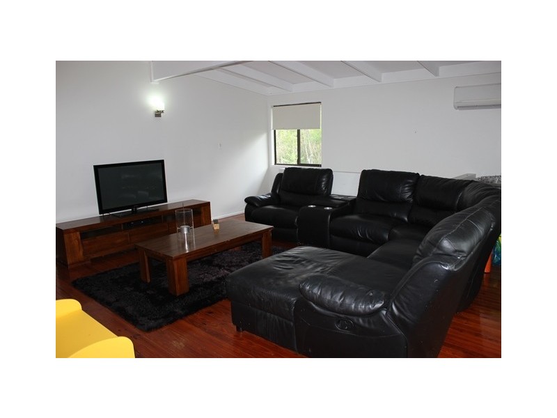 6 Pitt Street, Churchill QLD 4305