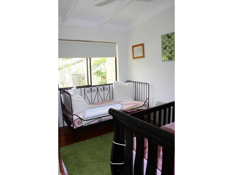 6 Pitt Street, Churchill QLD 4305