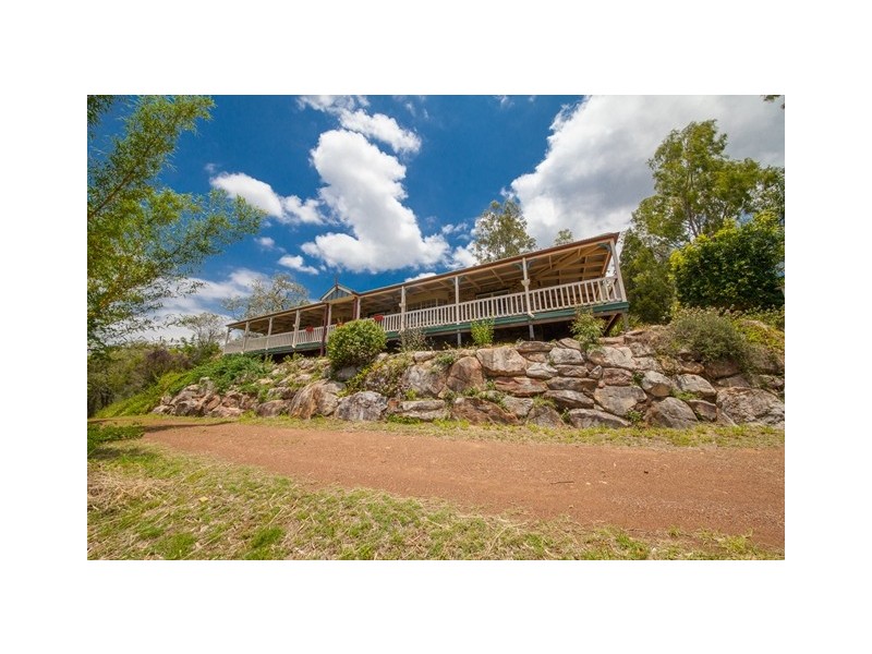 892 Pine Mountain Road, Pine Mountain QLD 4306