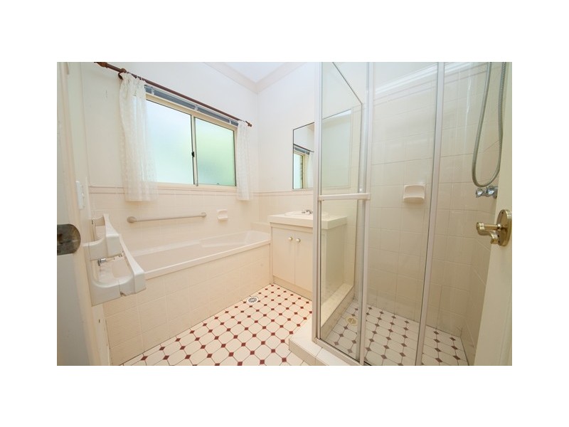 892 Pine Mountain Road, Pine Mountain QLD 4306