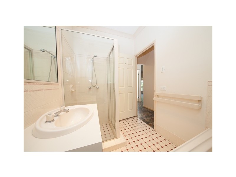 892 Pine Mountain Road, Pine Mountain QLD 4306