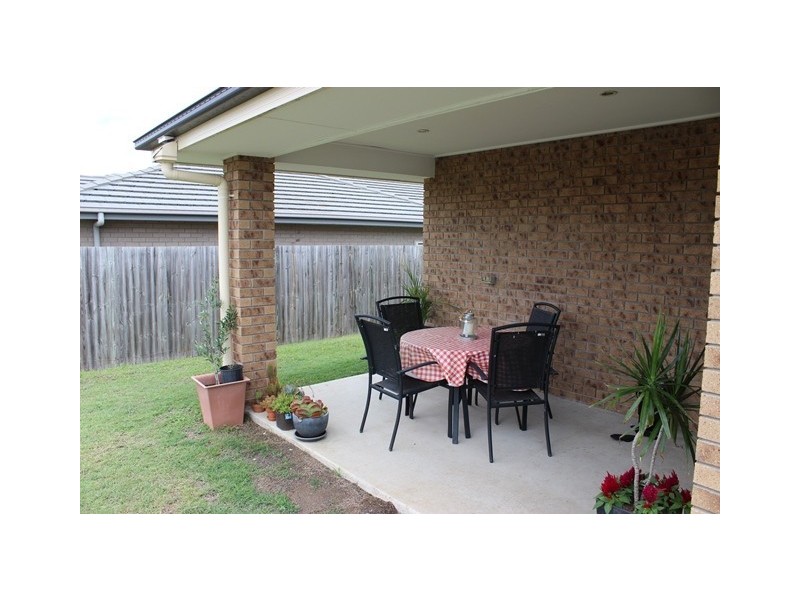 2 Moogerah Boulevard, Redbank Plains QLD 4301