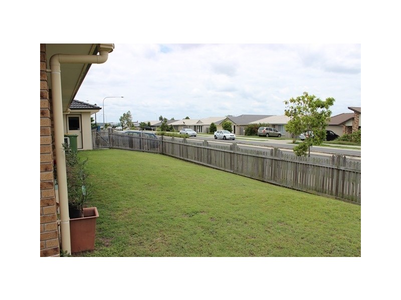 2 Moogerah Boulevard, Redbank Plains QLD 4301