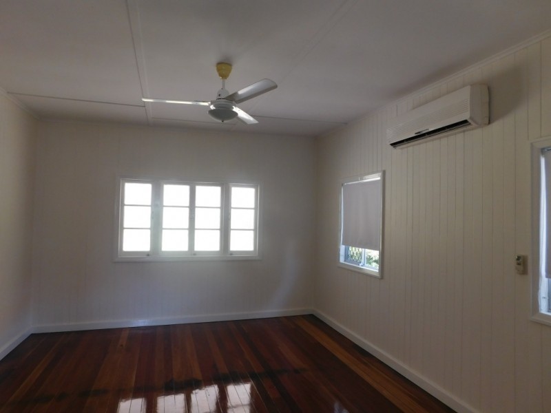 13 Tregair Street, Newtown QLD 4305