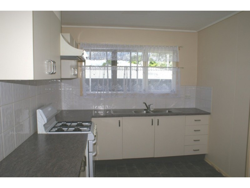 18 Felette Street, Leichhardt QLD 4305