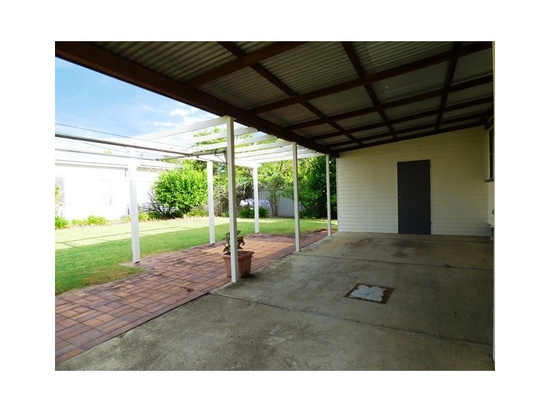20 Vineyard Street, One Mile QLD 4305