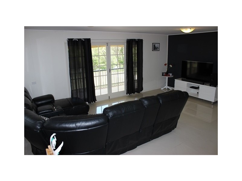 127 Edmond Street, Marburg QLD 4346