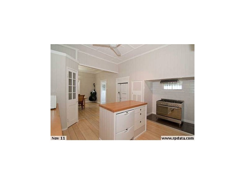 6 Marvin Street, Eastern Heights QLD 4305