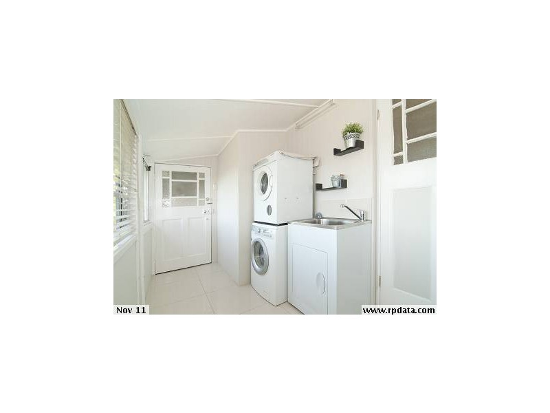6 Marvin Street, Eastern Heights QLD 4305