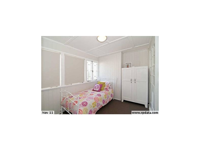 6 Marvin Street, Eastern Heights QLD 4305