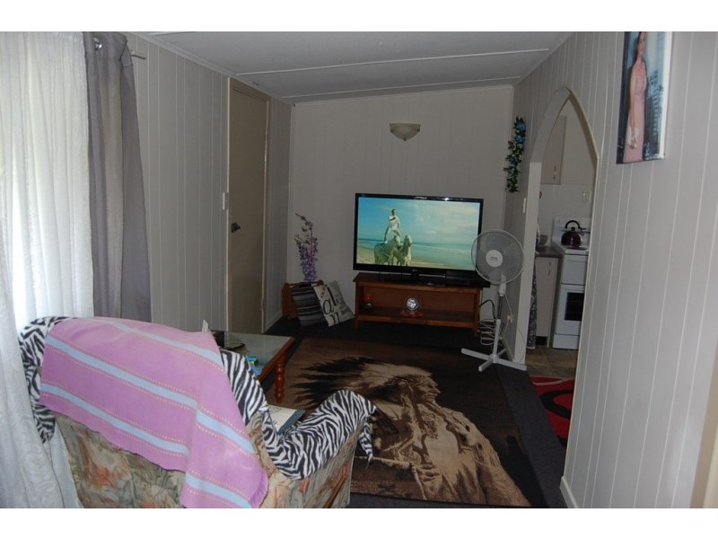 27 Sutton Street, Churchill QLD 4305